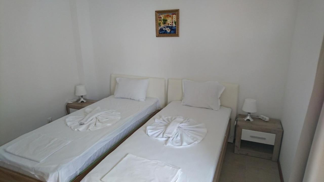 Villa Nina - Bay View Villas Kosharitsa エクステリア 写真